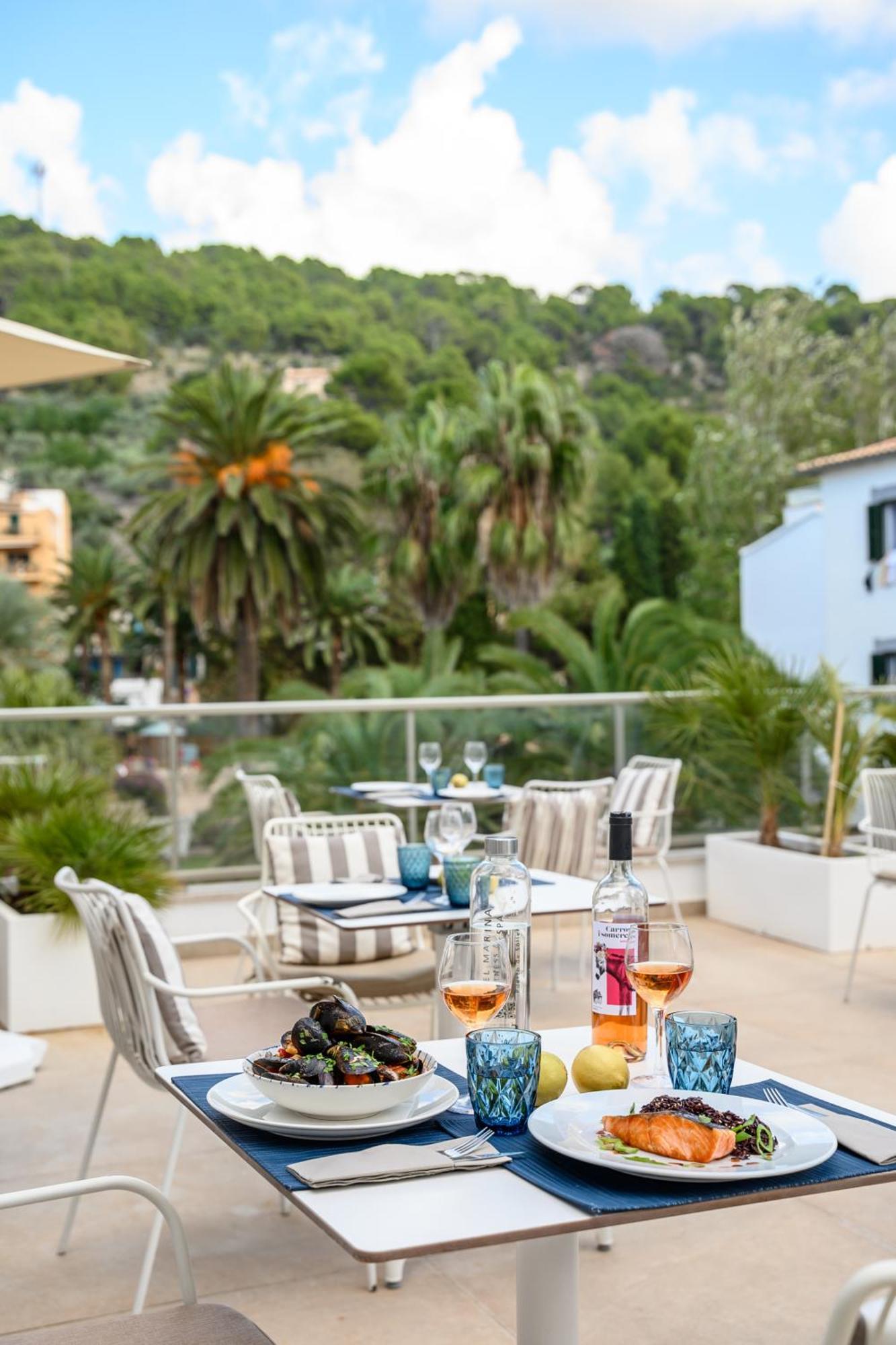 Hotel Marina Puerto de Sóller Екстериор снимка